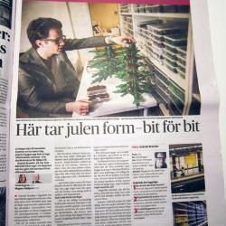 Skärholmens Centrum – Dagens Nyheter rubricerar Julgran av lego