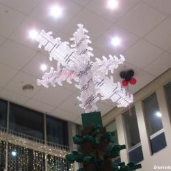 Julskyltning en Toppstjärna av LEGO