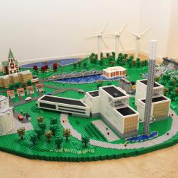 Byggnadsmodell i LEGO på uppgrag av Jönköping energi