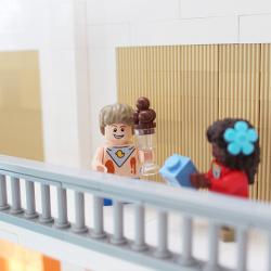 Lego-modellen illustrerar Jäfälla nya simhalls gäster